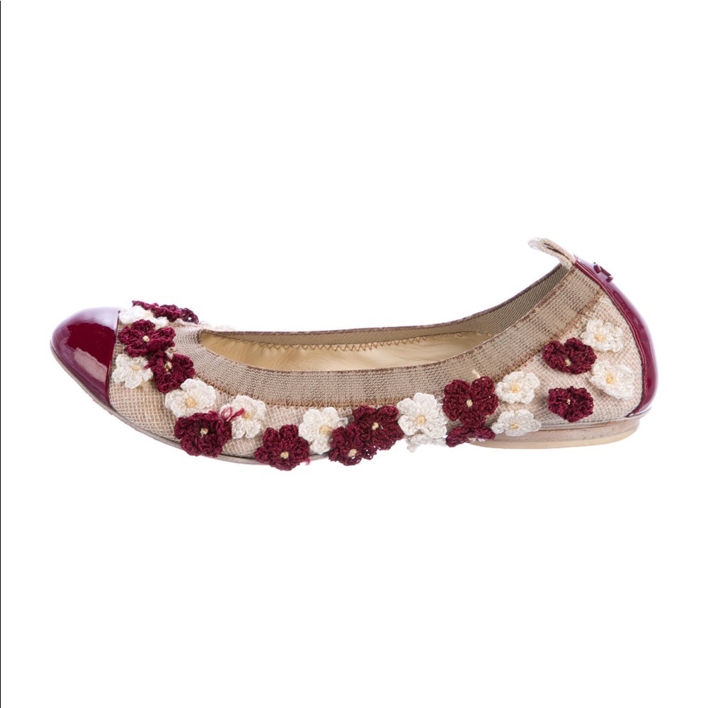 Chanel Camellia Floral Cap Toe Flats GUC size 6